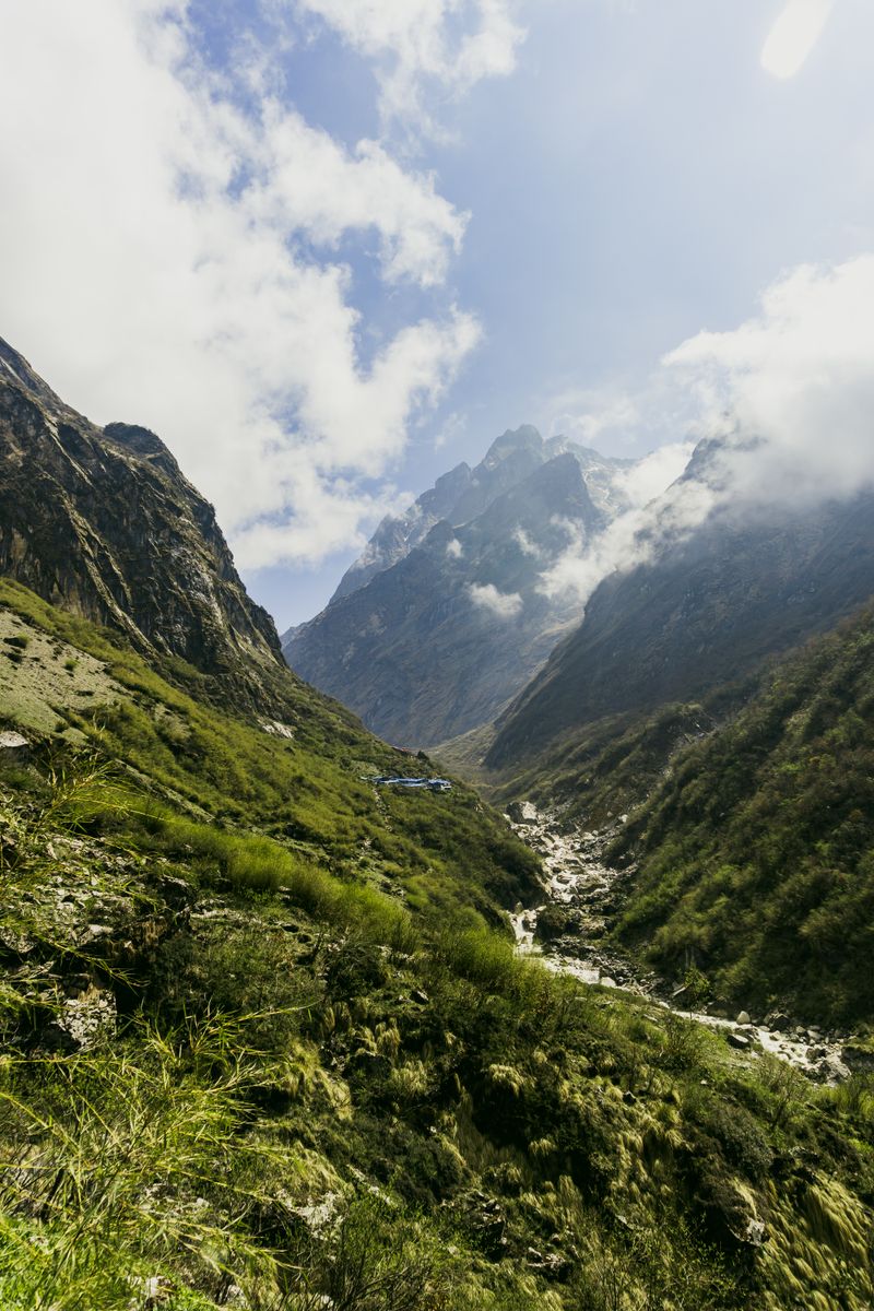 Annapurna - Himalayan Valley